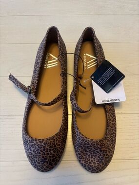 NWT Aerosoles size 12w Mary Jane’s